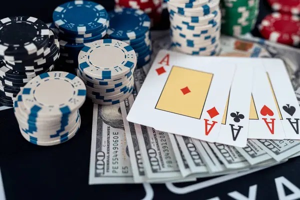 Betting interface and live dealer view on badak178 situs Kode Alam table